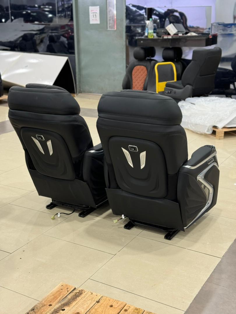 HIACE CRYSTAL 5.0 PILOT SEAT