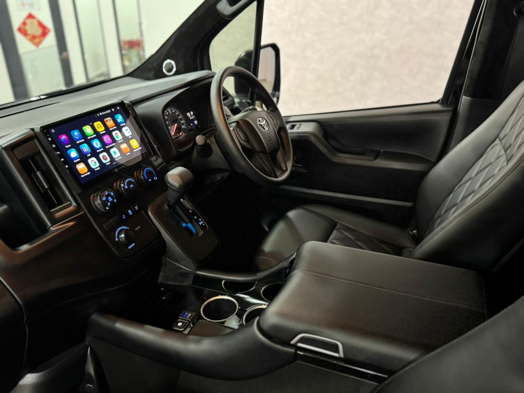 HIACE CONSOLE BOX