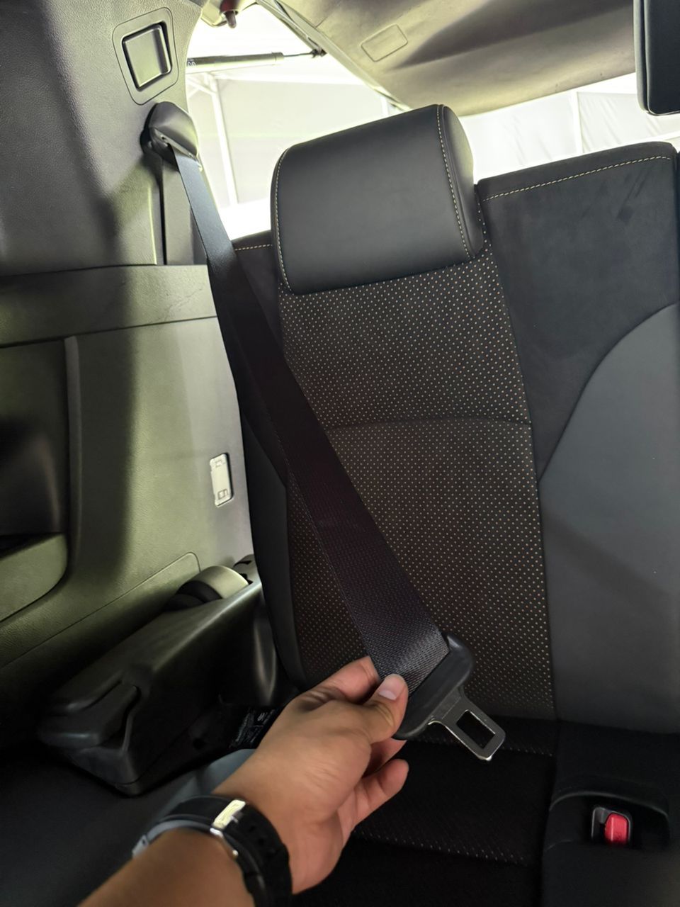 3RD DRIVER CHANGE SEATBELT