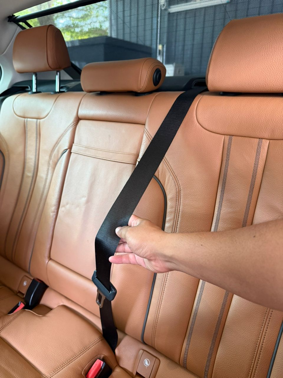 2ND MIDDLE CHANGE SEATBELT