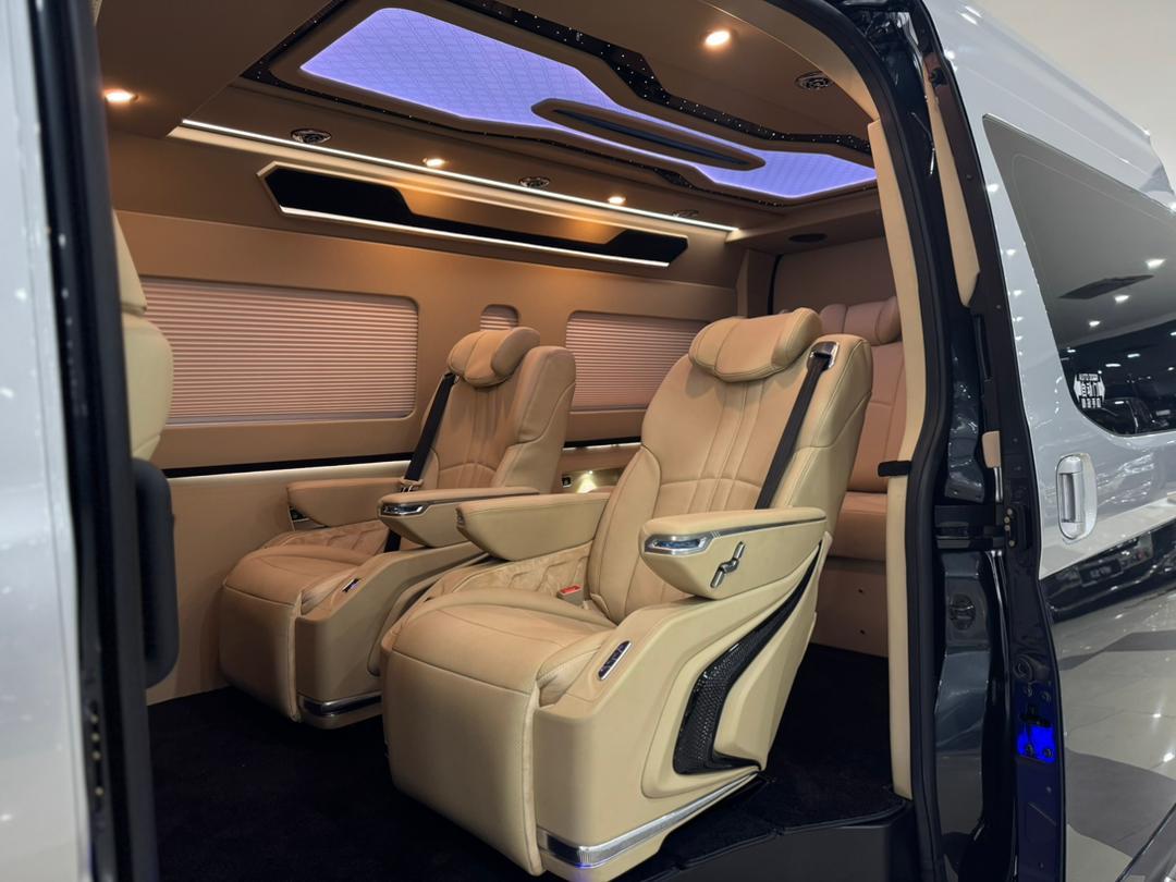 HIACE INTERIOR SIDE BOARD