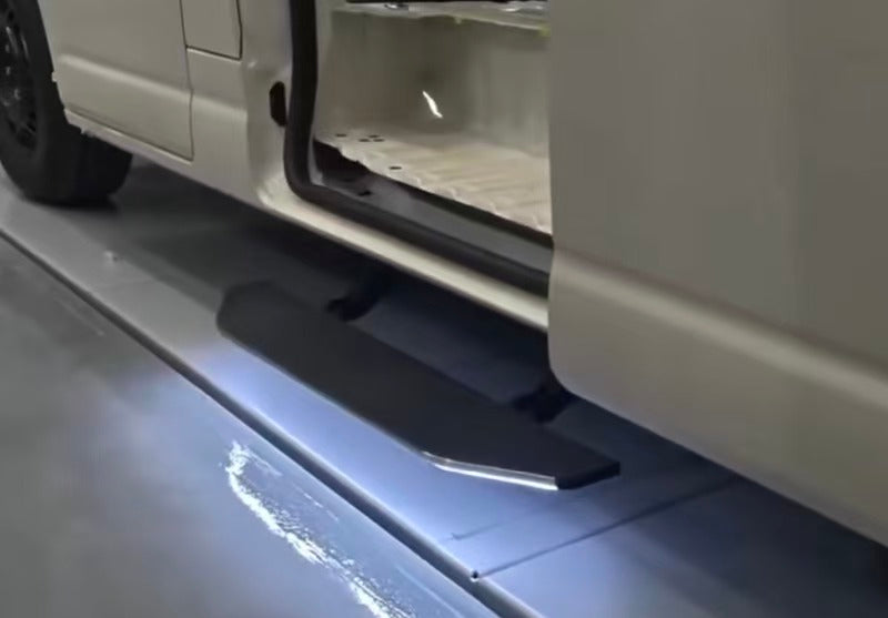 HIACE AUTO SIDE STEP