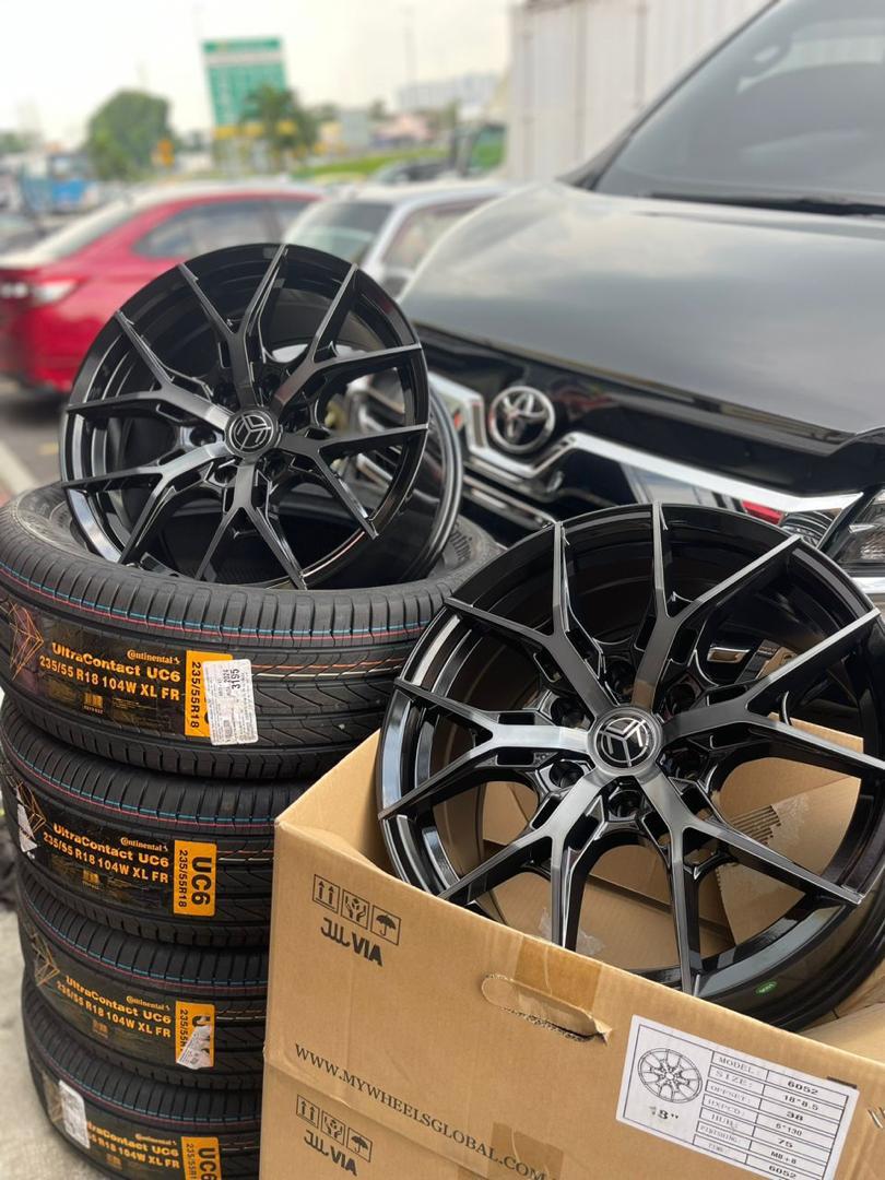 HIACE SPORT RIM 18INCH / H300-SR-5003-GZ