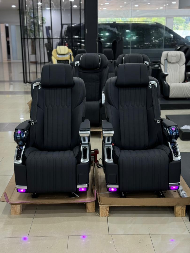 HIACE CRYSTAL 4.0 PILOT SEAT
