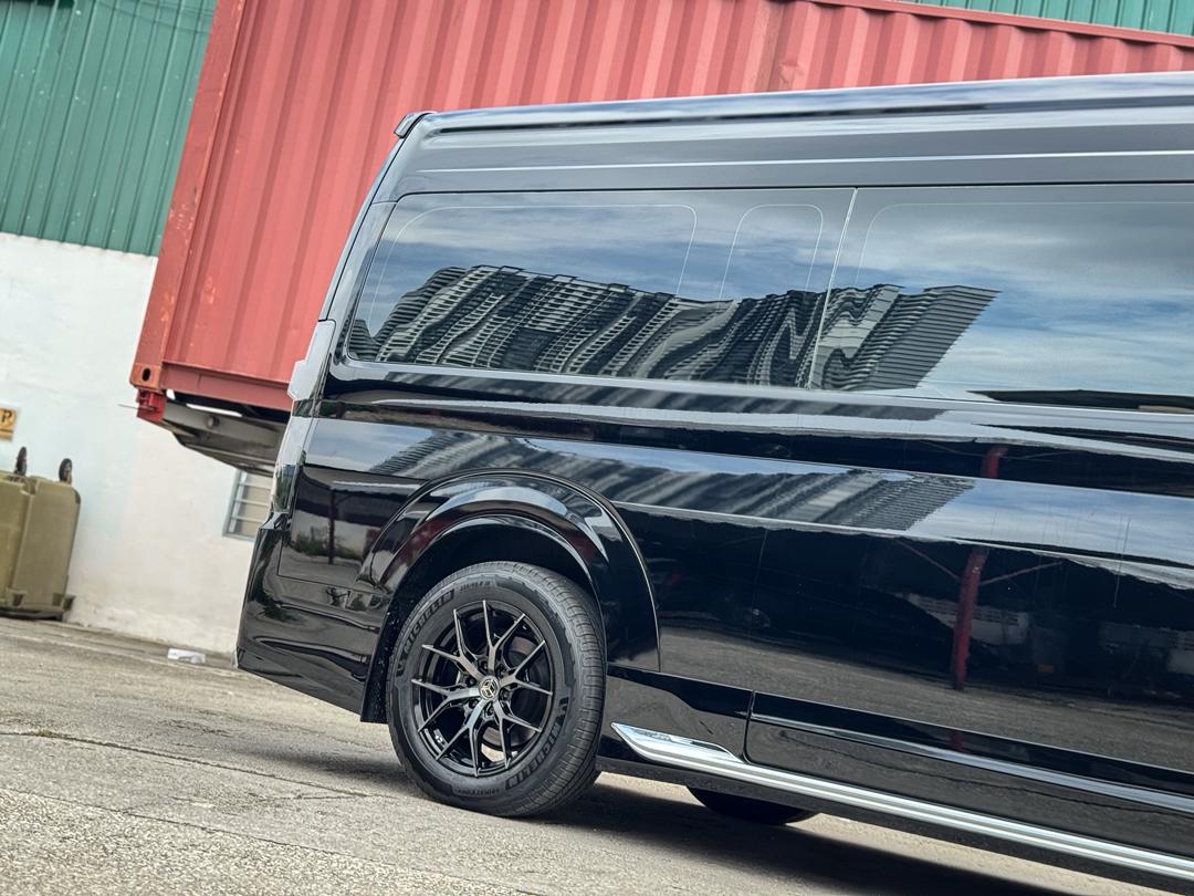 HIACE SPORT RIM 18INCH / H300-SR-5003-GZ