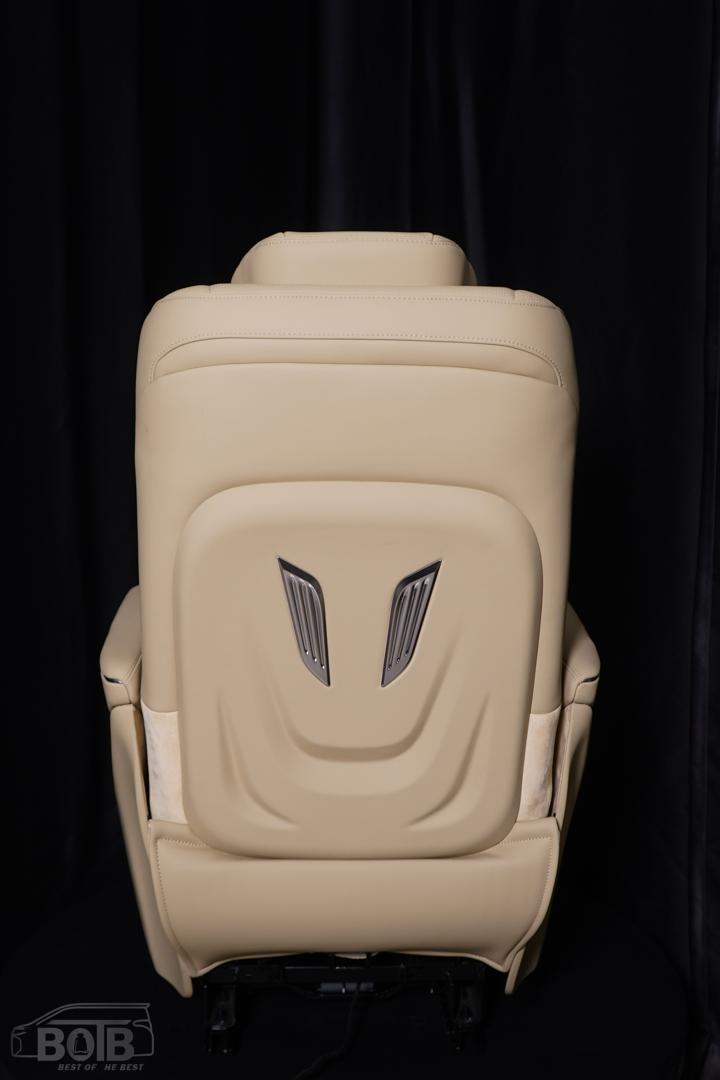 HIACE CRYSTAL 1.0 PILOT SEAT