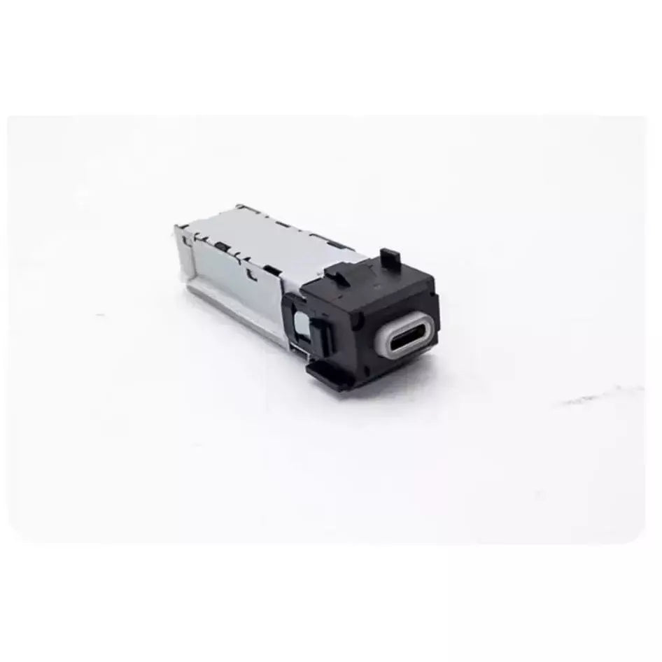 Toyota Alphard Vellfire AH40 USB Fast Charging Port