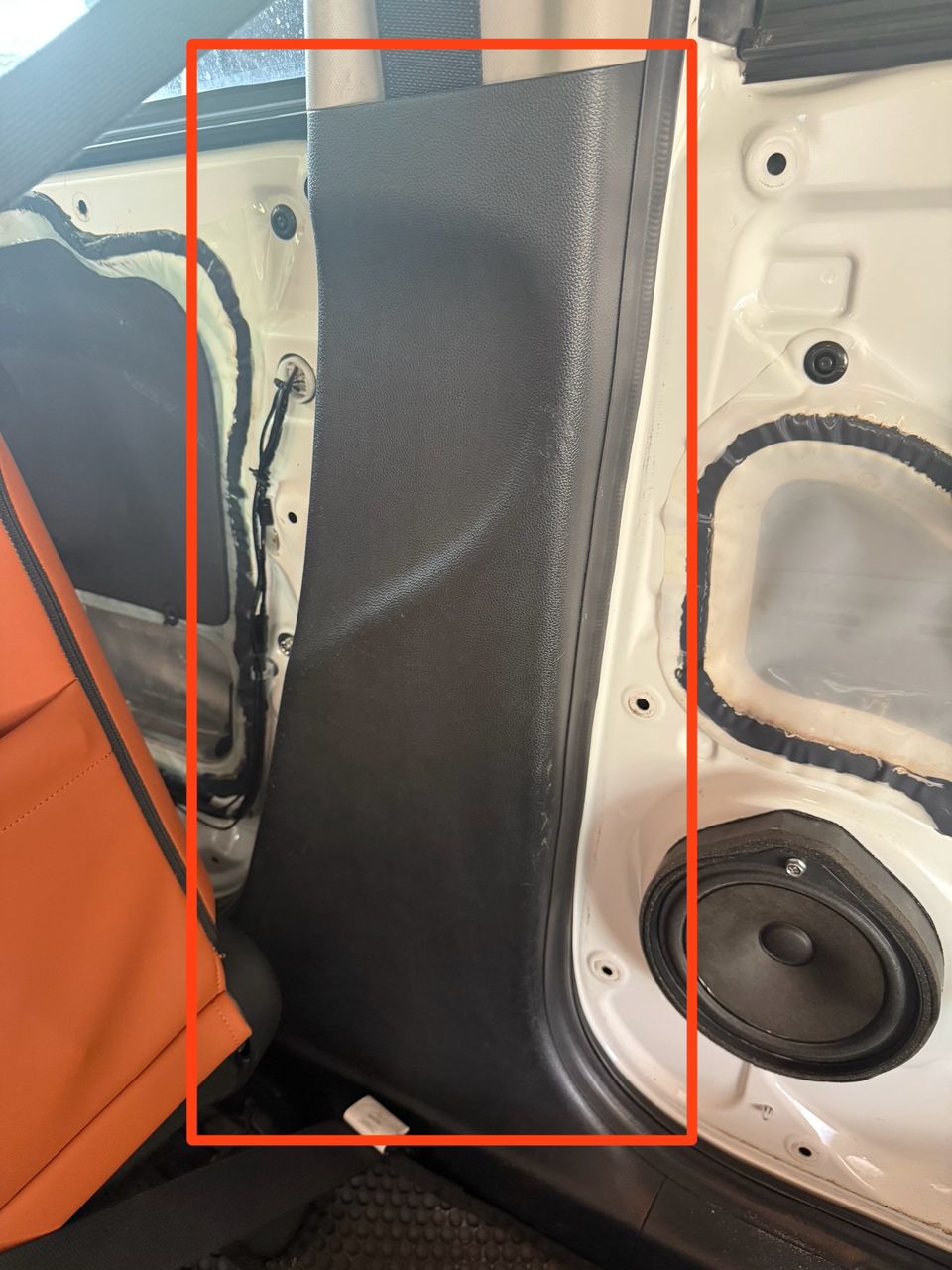 COVER DRIVER SEATBELT