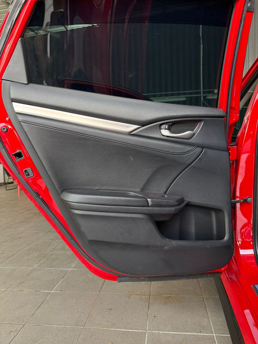DOOR 2ND PASSENGER TRIM