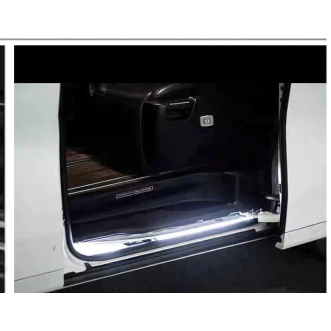Toyota Alphard Vellfire AGH30/VoxyZRR80 Mid Door Side Step LED Light